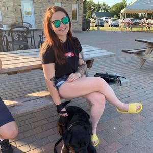 Meet your Posher, Laura